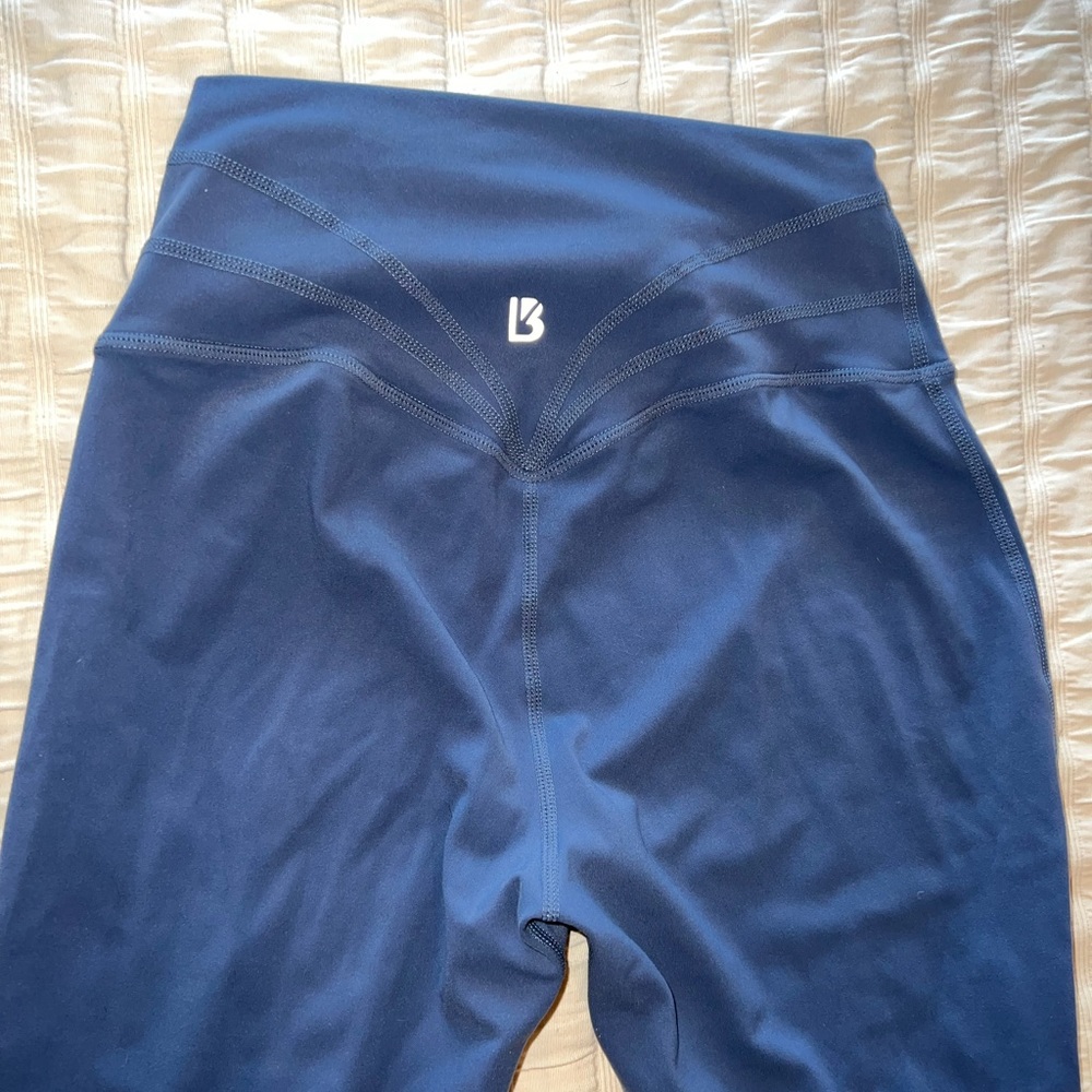 Blue Buff bunny legacy leggings size small like new